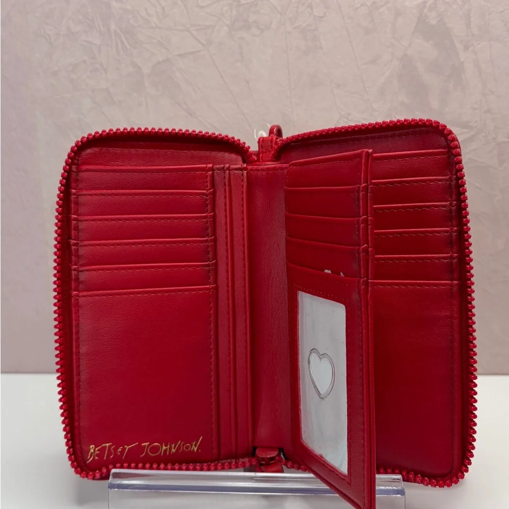Betsey Johnson XOKara Red Heart Embossed Wristlet - Picture 10 of 10